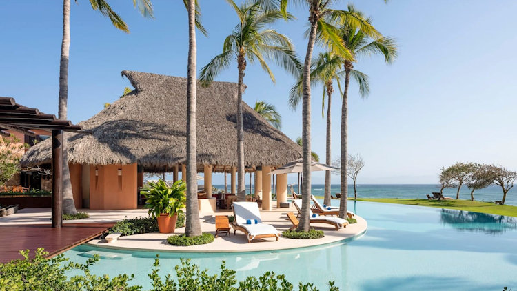 luxury villa rental
